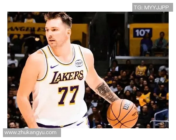 镜头回顾：东契奇这一幕令人泪目